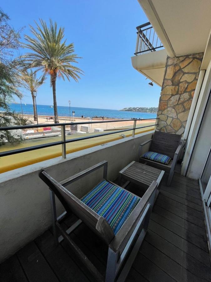 Fully Equipped Beachfront Studio In The Heart Of The City Center Bd Leclerc Antibes Exteriör bild